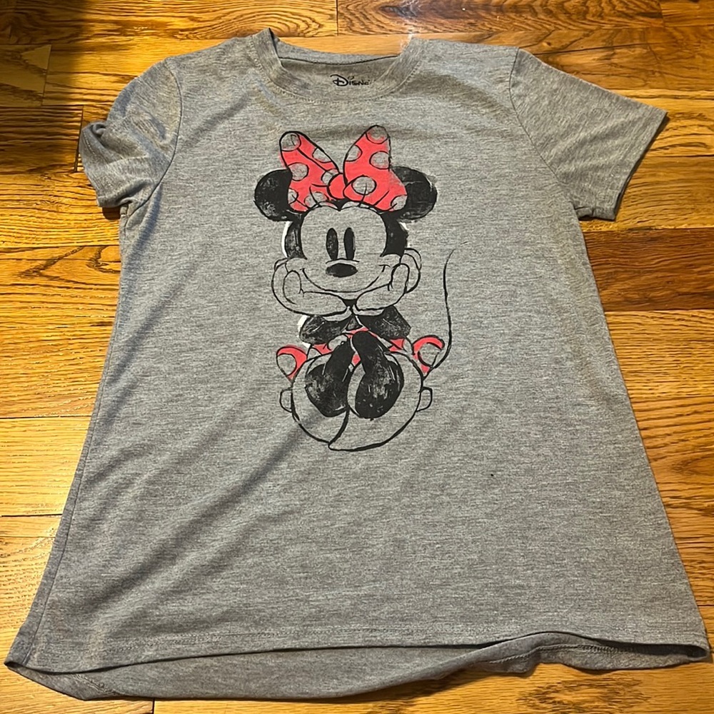 Disney brand Minnie t shirt, size S